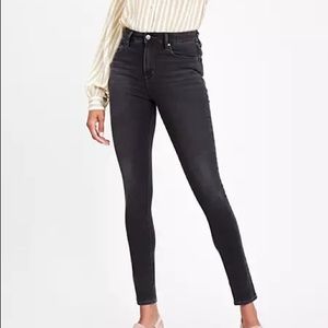 Levi’s High Rise Skinny